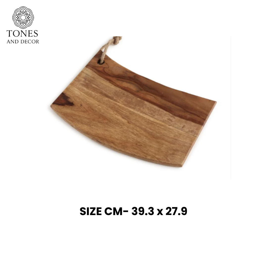Curved Edge Rustic Hanging Wooden Prep & Serving Board – 39.3 × 27.9 cm