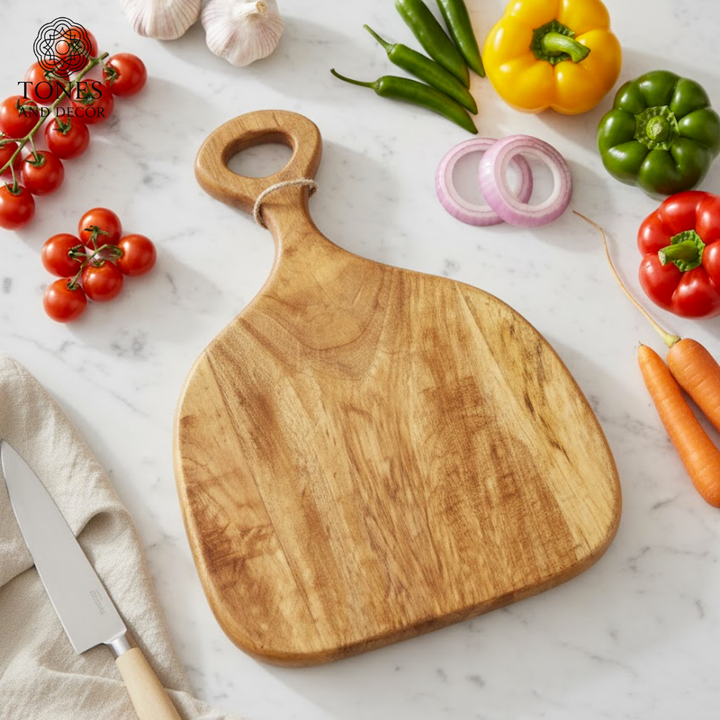 Contour Handle Artisan Wooden Cutting & Serving Board – 32 × 27.5 cm