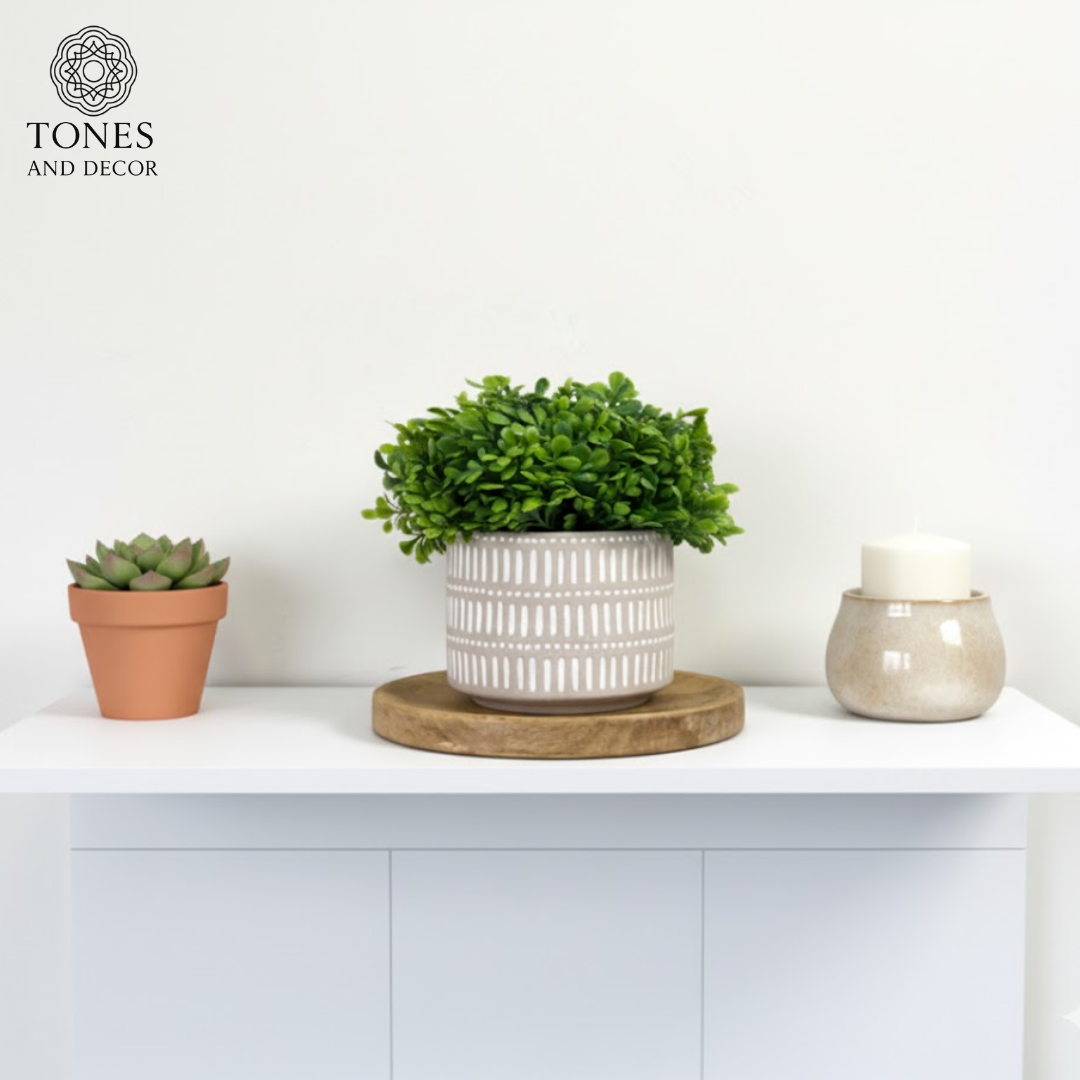 Round Mango Wood Display Stand – 22 cm | Decorative Riser for Home & Table Décor