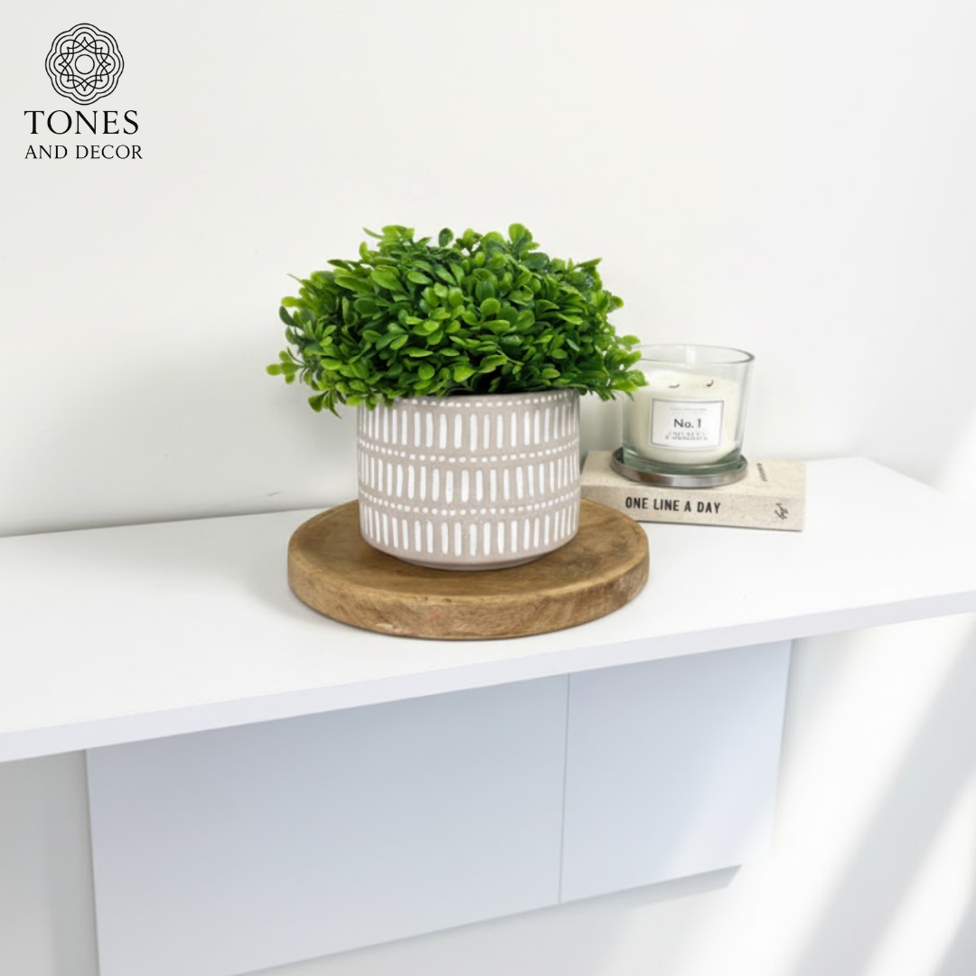 Round Mango Wood Display Stand – 22 cm | Decorative Riser for Home & Table Décor