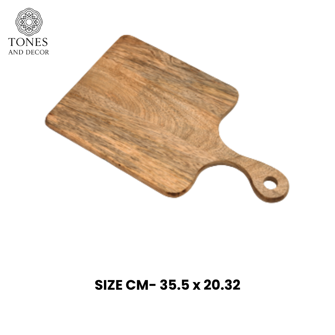 Handcrafted Paddle-Style Wooden Chopping & Serving Board – 35.5 × 20.32 cm